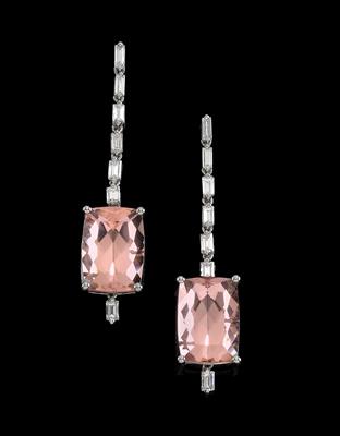 A pair of morganite ear pendants, total weight 13.21 ct - Klenoty