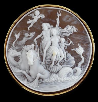 A shell cameo brooch - Klenoty