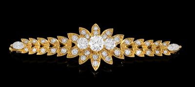 A diamond brooch total weight c. 2.50 ct - Klenoty