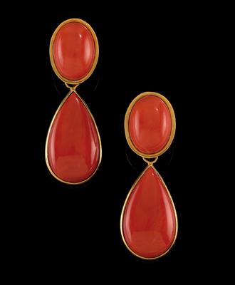 A pair of coral earrings with detachable pendant elements - Gioielli