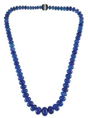 A tanzanite necklace, total weight c. 550 ct - Jewellery