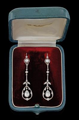 A pair of old-cut diamond ear pendants total weight c. 1.10 ct - Jewellery