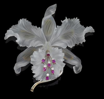 A floral brooch - Klenoty