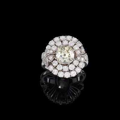 A brilliant and old-cut diamond ring total weight c. 4.10 ct - Jewellery