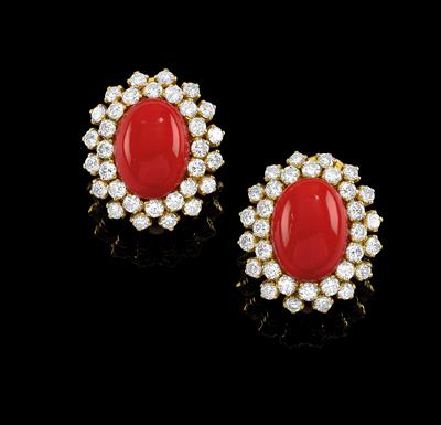 A pair of Chantecler coral and brilliant earclips - Gioielli