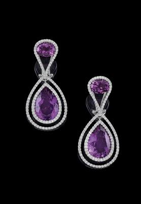 A pair of diamond and amethyst ear pendants - Klenoty