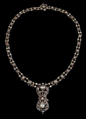 A diamond and Oriental pearl necklace - Klenoty