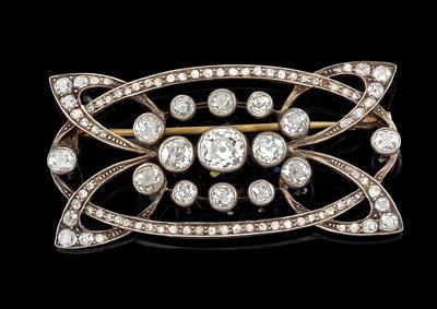 A diamond brooch total weight c. 4.60 ct - Jewellery