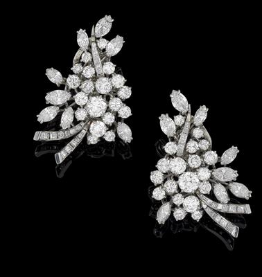 A pair of brilliant and diamond ear clips, total weight ca. 11 ct - Jewellery