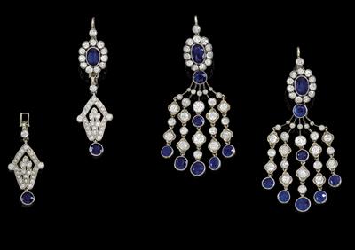 A pair of diamond and sapphire ear pendants - Gioielli