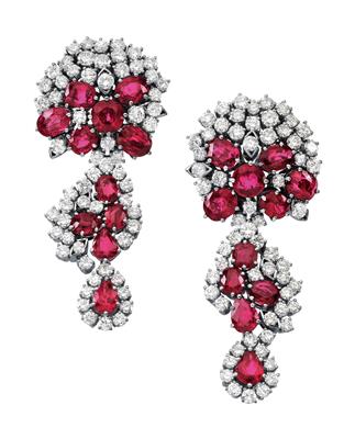 A pair of brilliant and ruby ear clip pendants - Gioielli