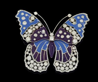 A brilliant pendant in the shape of a butterfly - Klenoty