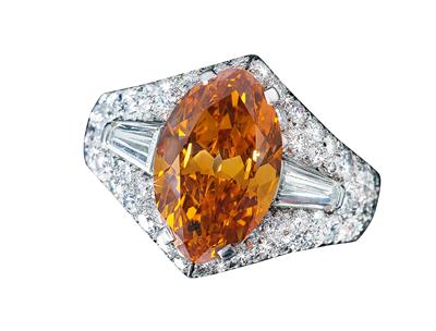 A Bulgari Fancy Intense Yellowish Orange Natural Colour diamond ring, 2.79 ct - Jewellery