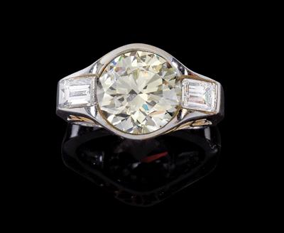 A diamond ring, total weight 6.42 ct - Klenoty