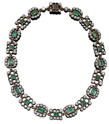 A Revival-style diamond and emerald necklace - Jewellery