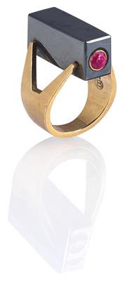 Friedrich Becker haematite ring - Friedrich Becker - gold, stainless steel, kinetics