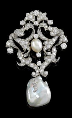 A brilliant and cultured pearl brooch - Jewellery