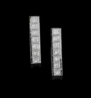 A pair of diamond ear studs total weight c. 3.35 ct, - Gioielli