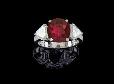 A ruby and diamond ring - Jewellery