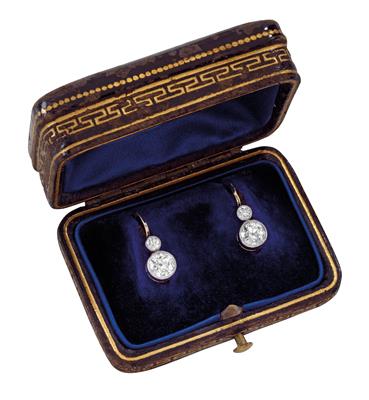 A pair of old-cut brilliant pendant earrings, total weight c. 1.30 ct - Klenoty
