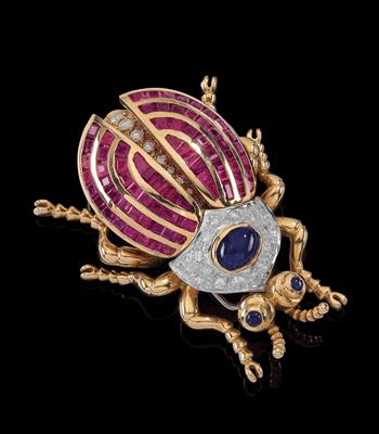 A brilliant and coloured stone beetle brooch - Jewellery