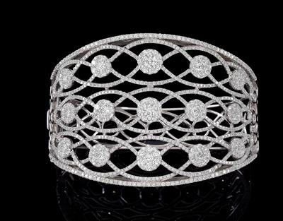 A brilliant bracelet, total weight c. 8.60 ct - Klenoty