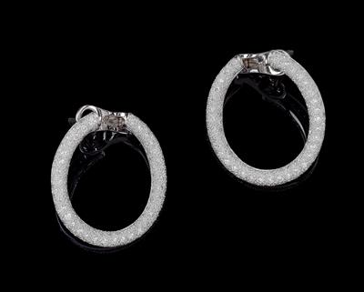 A pair of brilliant ear clips, total weight c. 2 ct - Jewellery