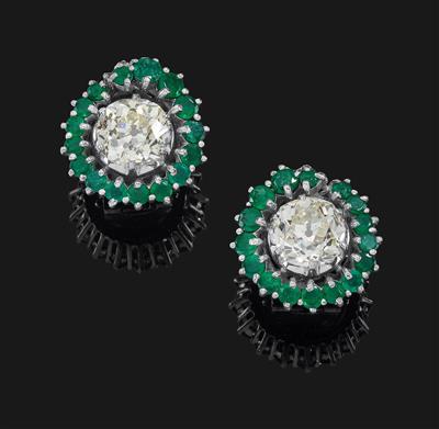 A pair of old-cut diamond and emerald ear clips - Klenoty