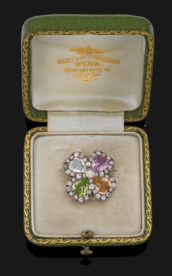 An old-cut diamond brooch in the shape of a clover leaf total weight c. 1 ct - Jewellery