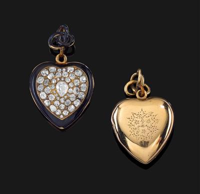 An old-cut diamond heart-shaped medallion, total weight c. 1.90 ct - Klenoty