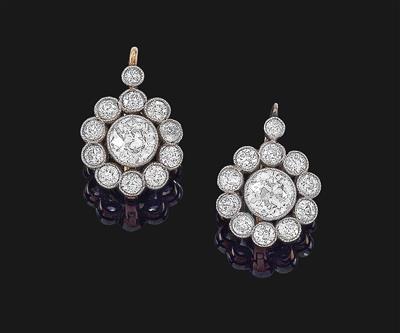 A pair of old-cut diamond earrings total weight c. 2.40 ct - Klenoty