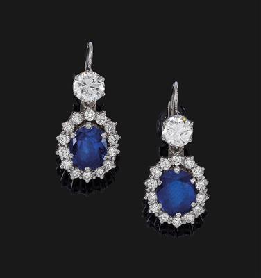 A pair of brilliant and sapphire ear pendants - Klenoty