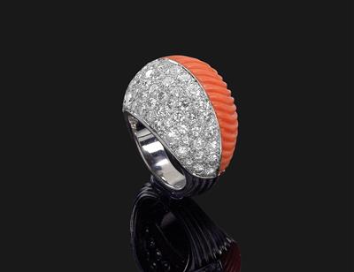 A brilliant and coral ring by Cartier - Jewellery