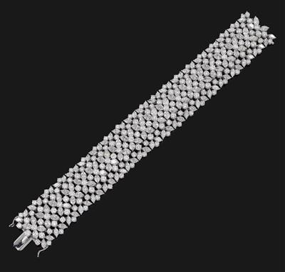 A diamond bracelet total weight c. 43 ct - Klenoty