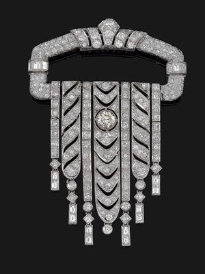 A diamond brooch, total weight c. 6.30 ct - Klenoty