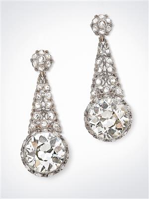 An adjustable diamond jewellery set by Buccellati, total weight c. 14.70 ct, from an old European aristocratic collection - Gioielli