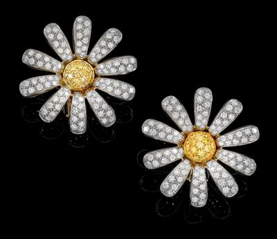 A pair of brilliant floral ear clips by Chantecler, total weight c. 7 ct - Jewellery