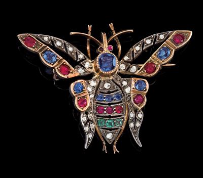 A diamond rhomb and coloured stone butterfly brooch - Klenoty