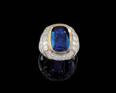 A diamond ring with an untreated sapphire c. 14.72 ct - Gioielli