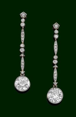 A pair of old-cut diamond ear stud pendants total weight c. 5.30 ct - Gioielli