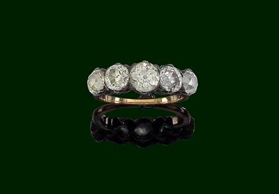 An old-cut diamond ring total weight c. 3.70 ct from an old European aristocratic collection - Jewellery