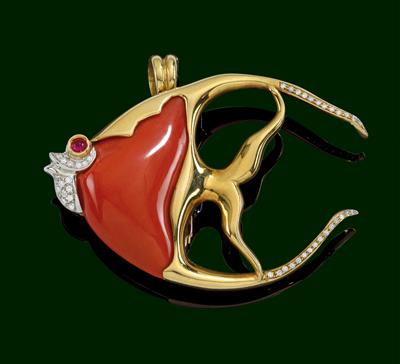 A ‘fish’ pendant - Jewellery
