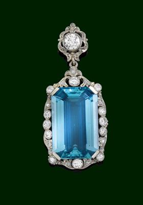 An aquamarine pendant c. 18 ct - Klenoty