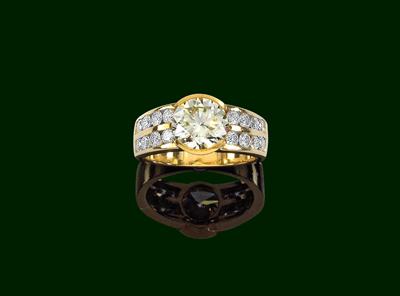 A brilliant ring total weight c. 3.80 ct - Klenoty