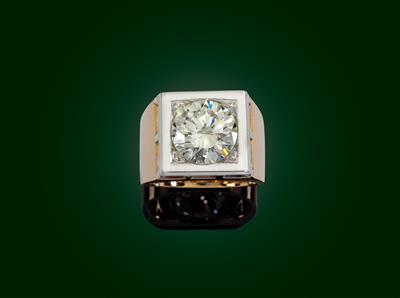 A brilliant solitaire, 7.25 ct - Jewellery