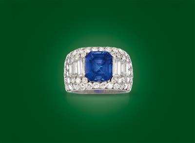 A ‘Trombino’ ring by Bulgari with an untreated sapphire c. 5 ct - Gioielli