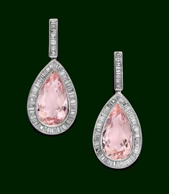 A pair of diamond and morganite ear pendants - Gioielli