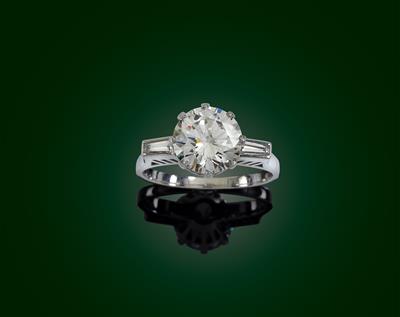 A diamond ring total weight c. 2.25 ct - Jewellery