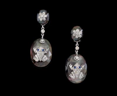 A pair of brilliant ear pendants with frogs total weight c. 1 ct - Jewellery