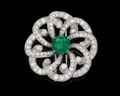 A brilliant and emerald brooch - Jewellery